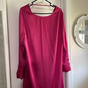 Long pink dress 👗 never worn fits Big XL runs big